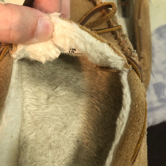 Slippers - Picture 3 of 3